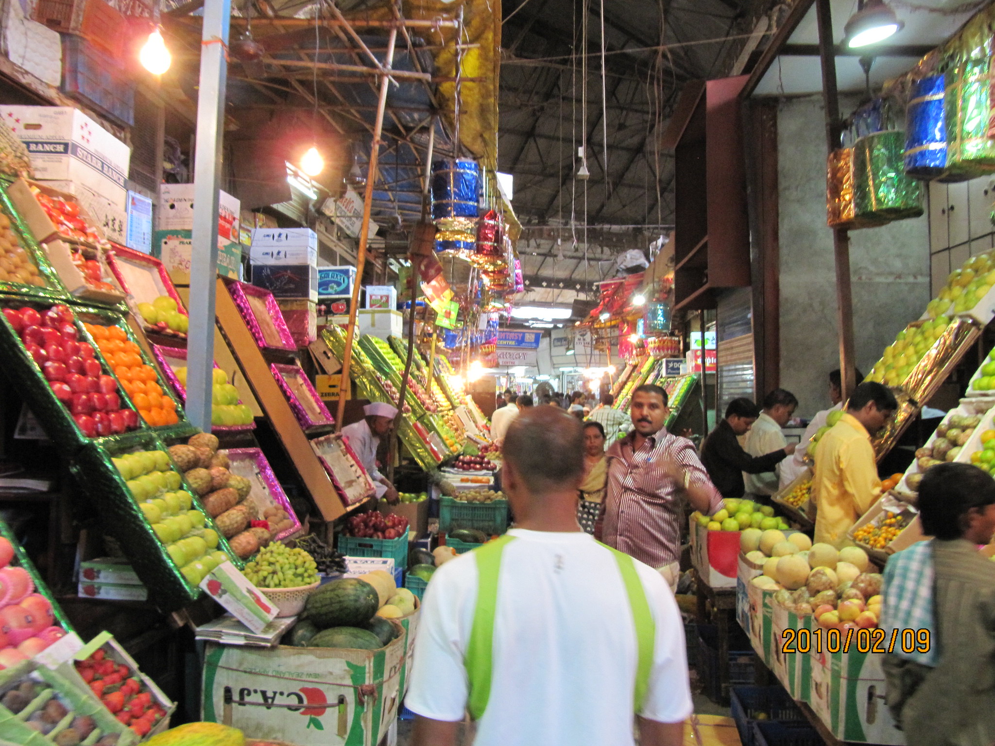 Unveiling the Vibrant Tapestry of Crawford Market, Mumbai